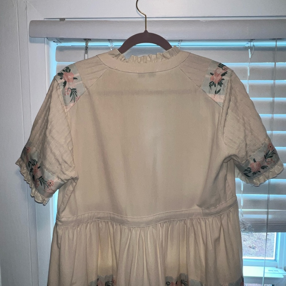 Ivy City Floral Cream Midi Dress - Picture 6 of 8